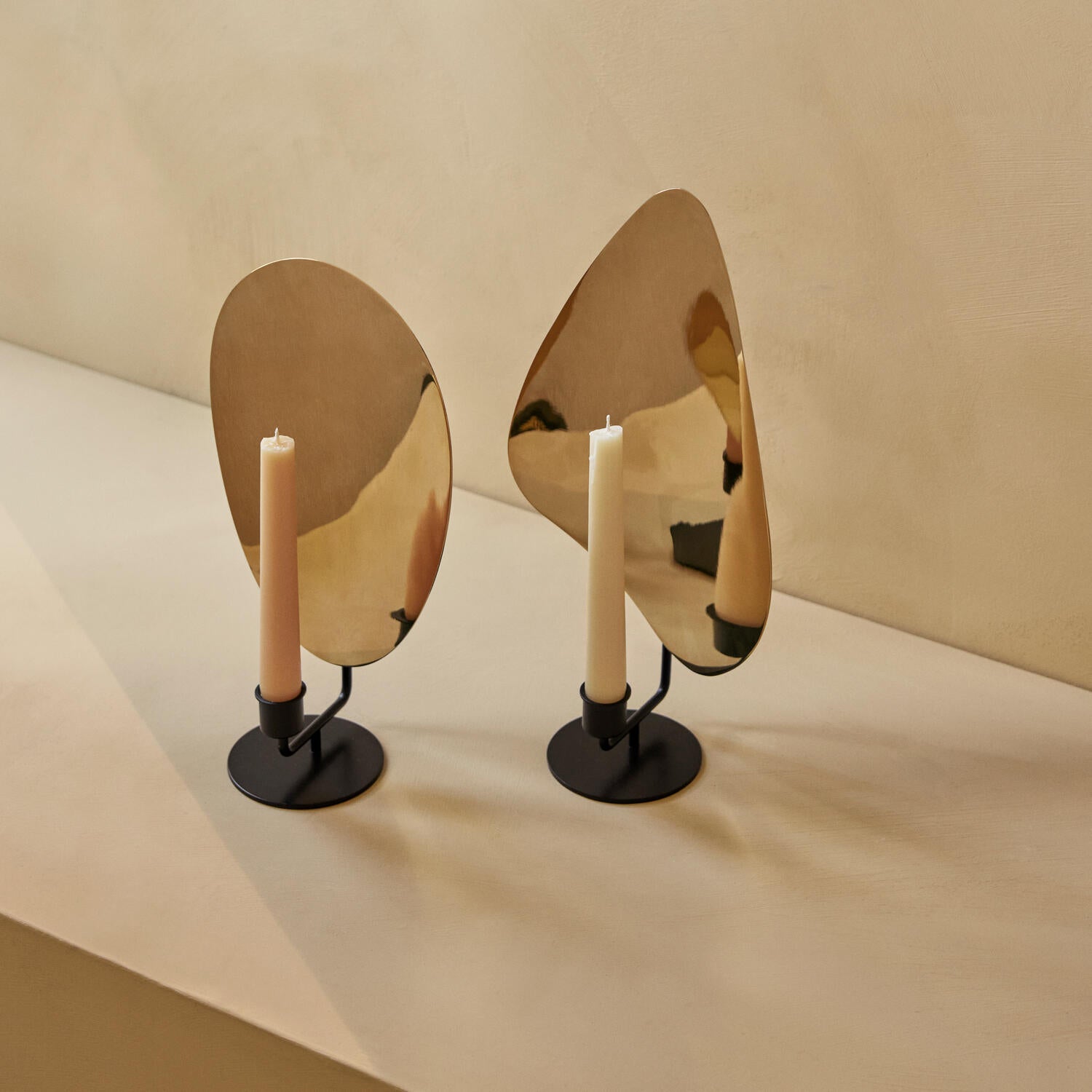 Flambeau lysestage, Black/Polished Brass - H30 cm.